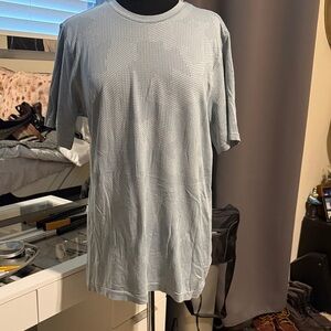 Lululemon Men's Light Gray Patterned Shirt